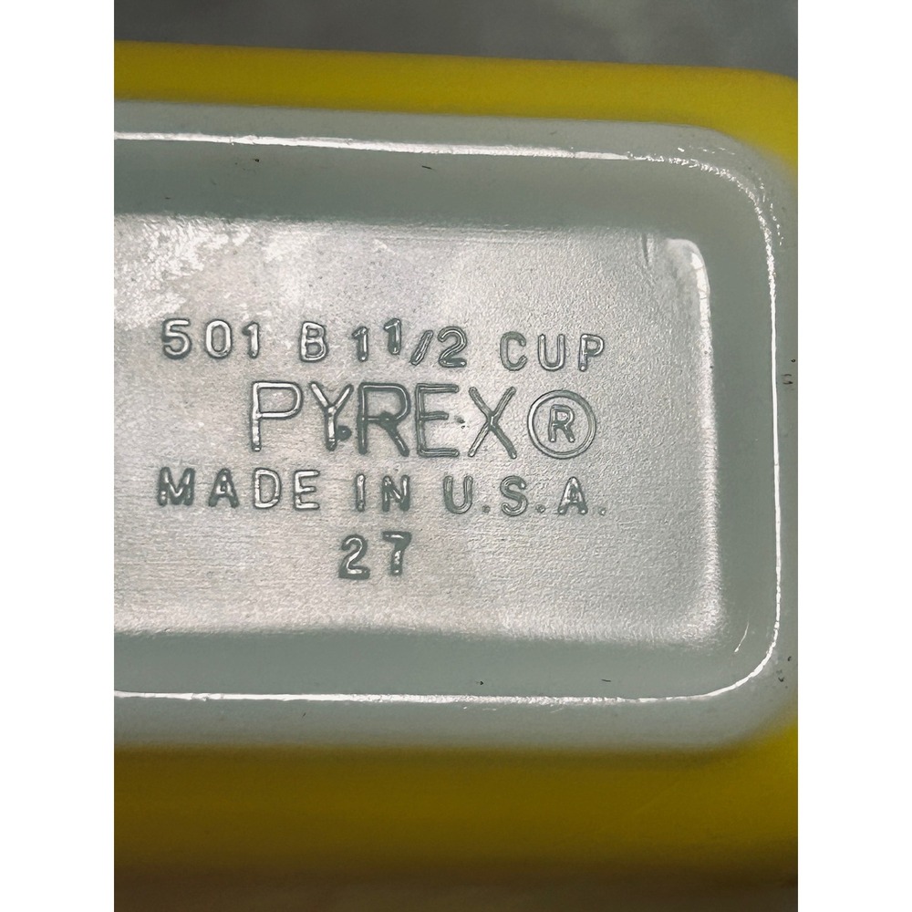 Vintage Pyrex Primary Color Yellow Mixing Bowl 404 Refrigerator Dish 501 Red 080 - Picture 4 of 5